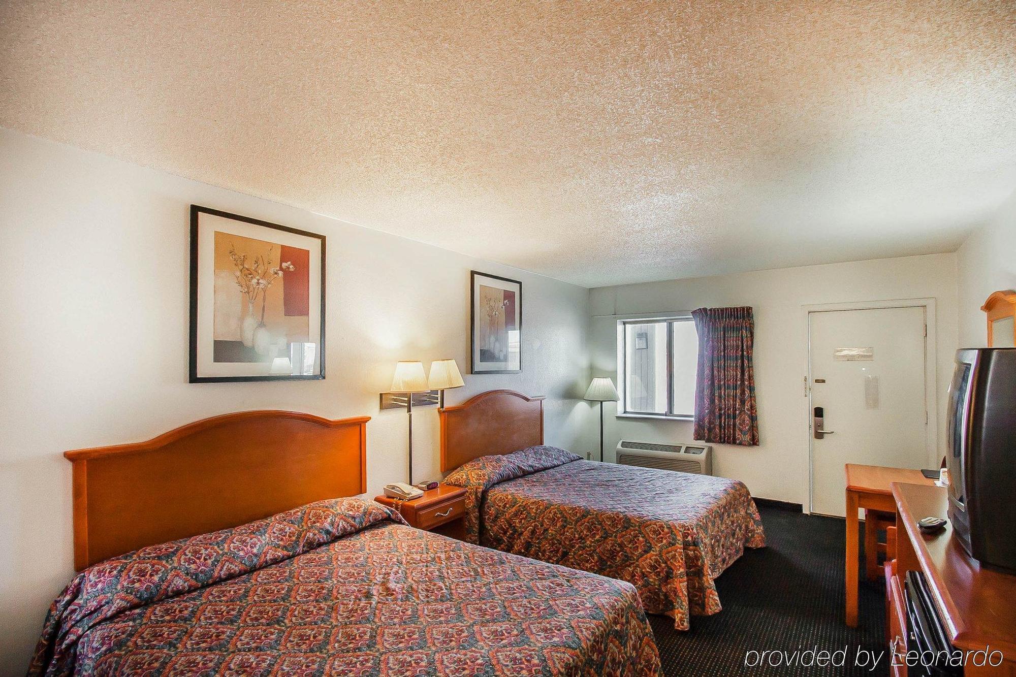 Rodeway Inn Effingham Exterior foto