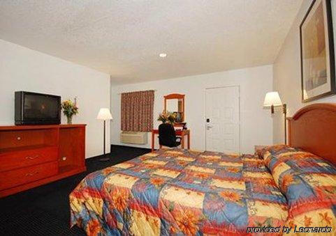 Rodeway Inn Effingham Habitación foto