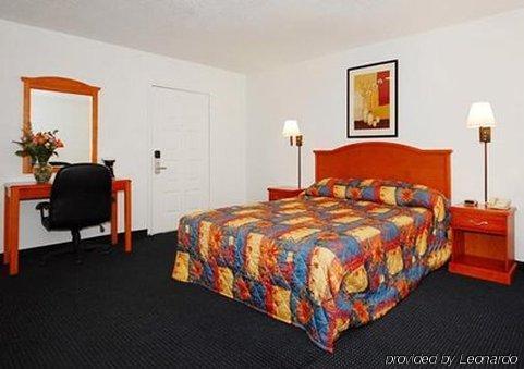Rodeway Inn Effingham Habitación foto